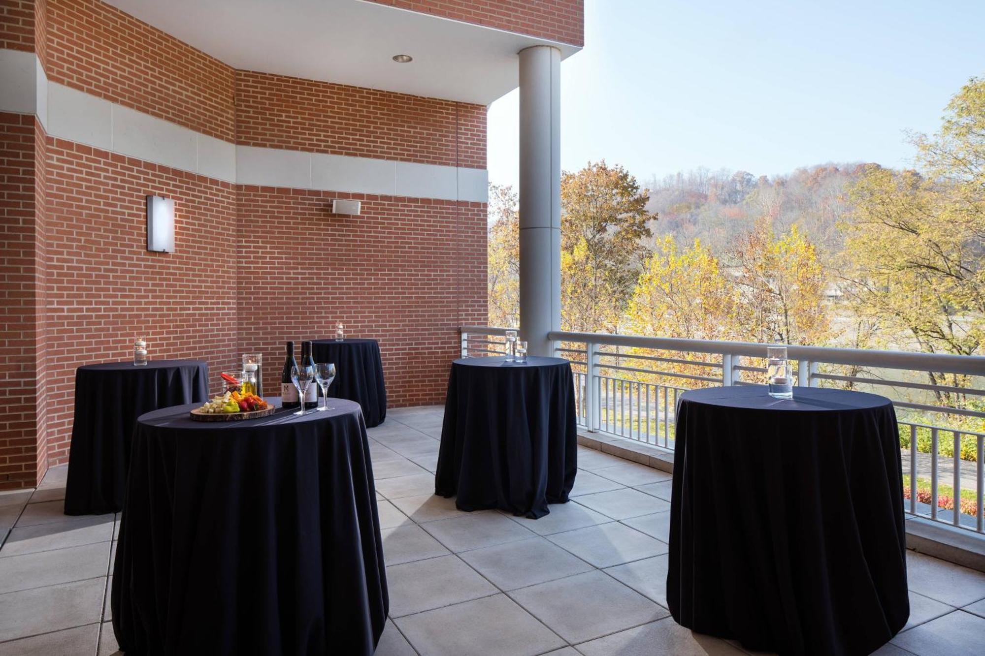 Morgantown Marriott At Waterfront Place Экстерьер фото
